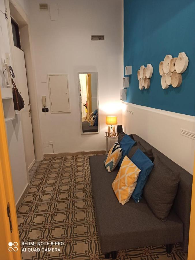 Apartment Con Cortile A 30 Mt. Dal Mare