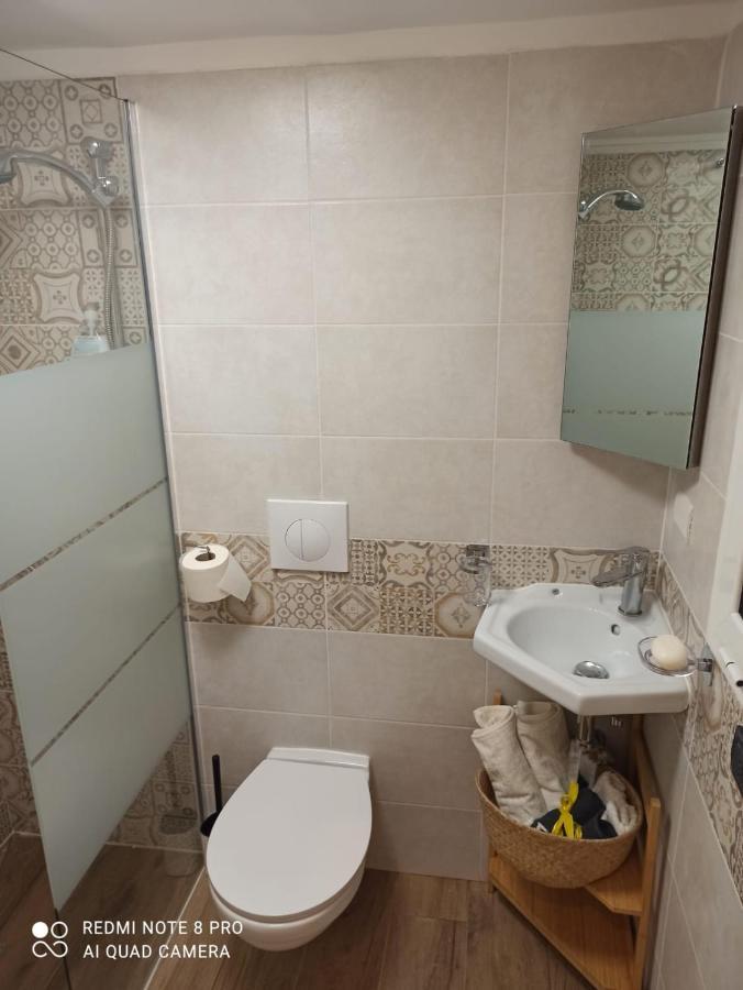 Apartment Con Cortile A 30 Mt. Dal Mare