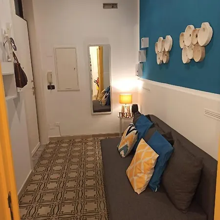 Appartamento Con Cortile A 30 Mt. Dal Mare Bari Buitenkant foto