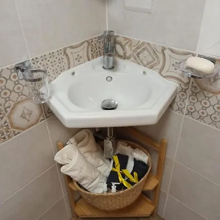 Appartamento Con Cortile A 30 Mt. Dal Mare Bari Buitenkant foto