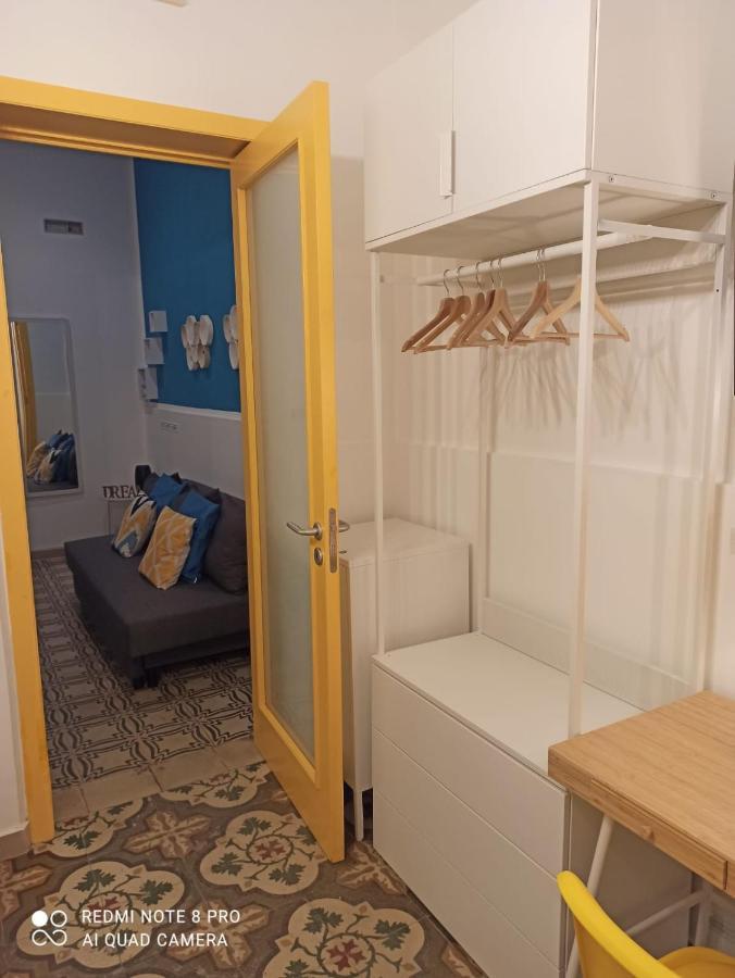 Apartment Con Cortile A 30 Mt. Dal Mare Bari