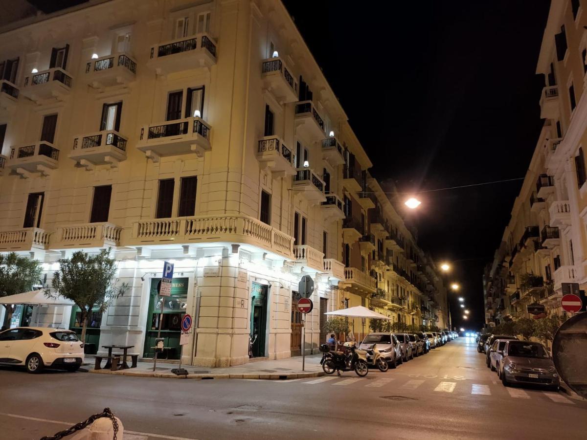 Apartment Con Cortile A 30 Mt. Dal Mare