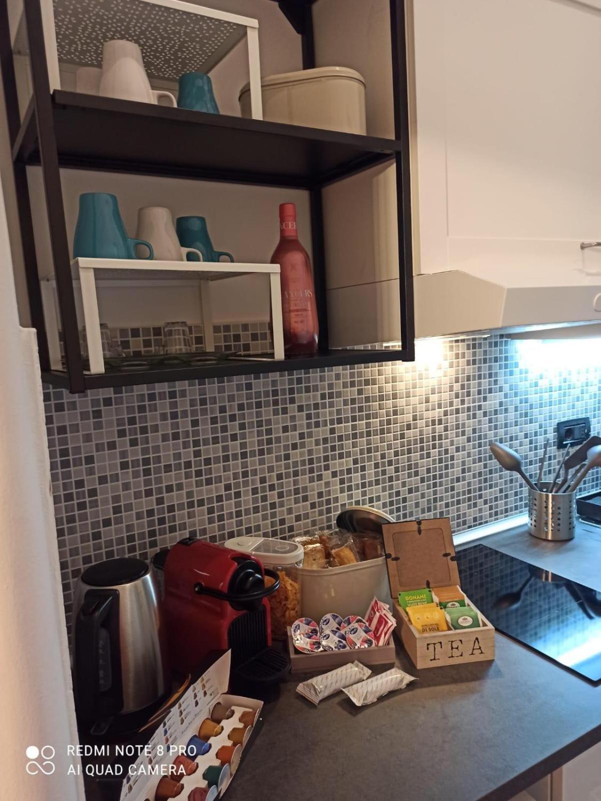 Con Cortile A 30 Mt. Dal Mare Apartment *